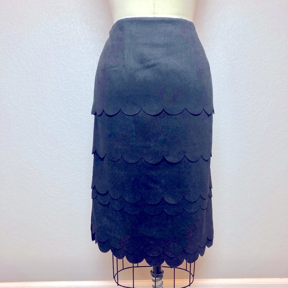 +A N T H R O+ Maeve scalloped tired skirt